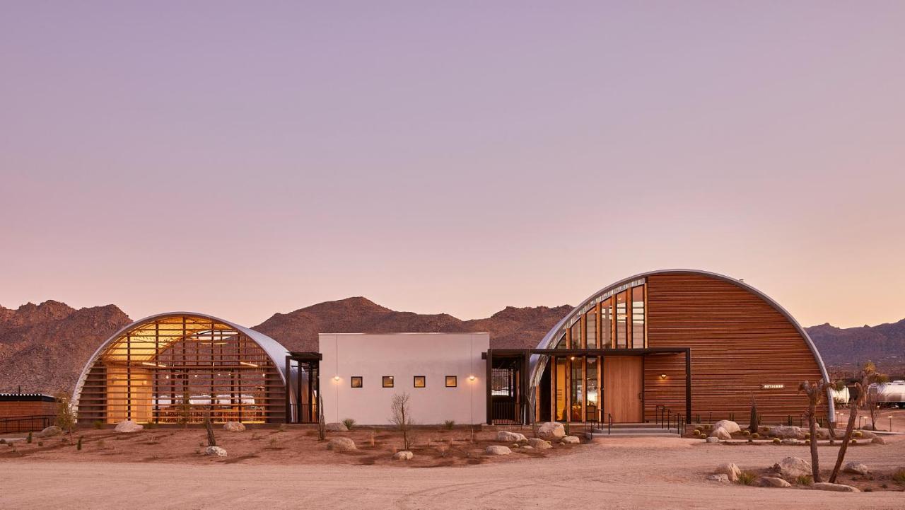 Autocamp Joshua Tree Hotel Bagian luar foto