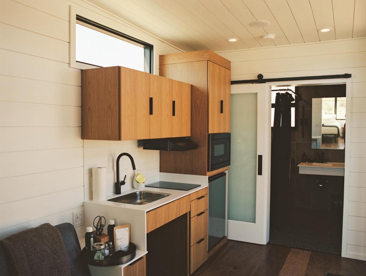 Autocamp Joshua Tree Hotel Bagian luar foto