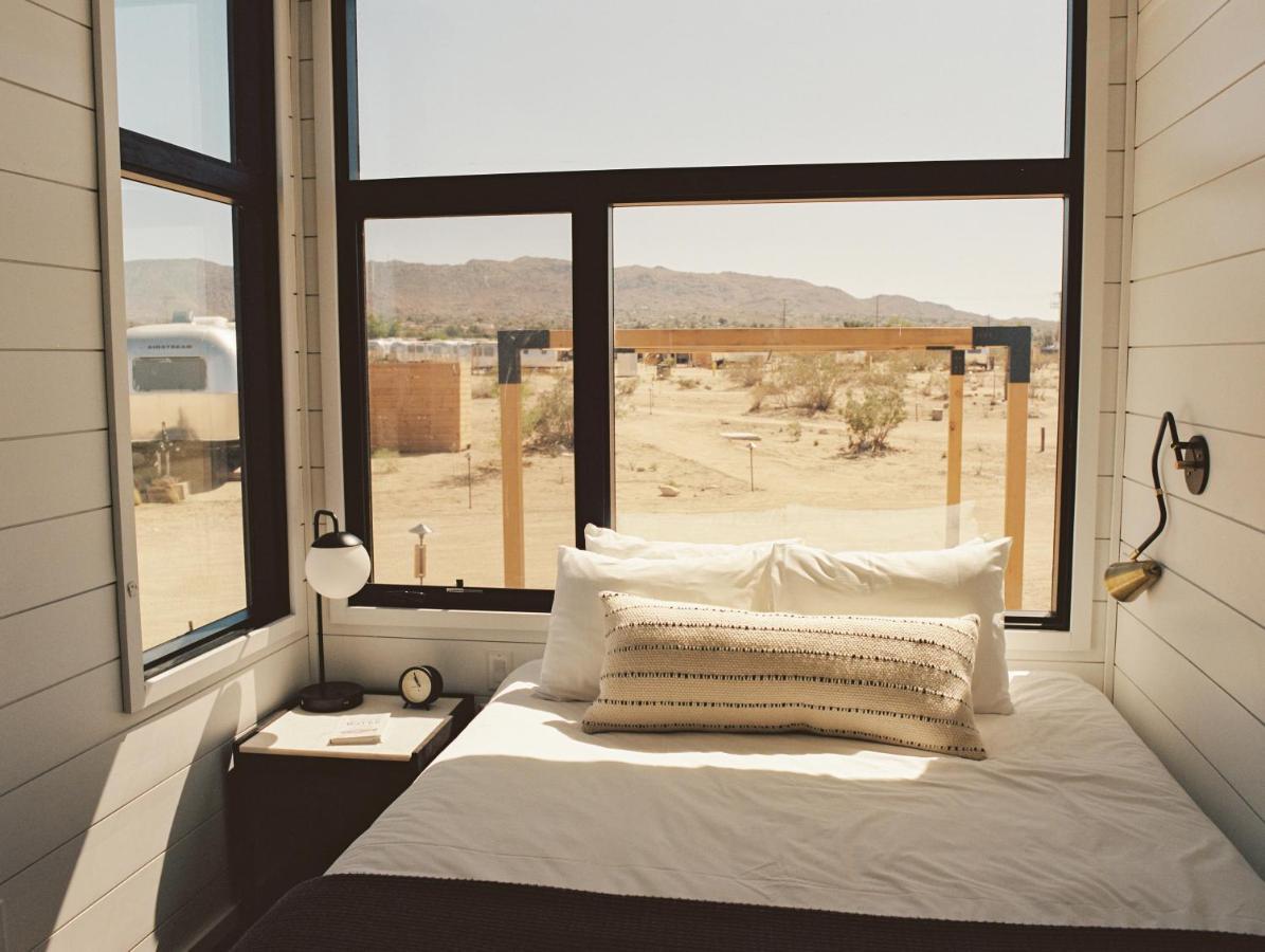Autocamp Joshua Tree Hotel Bagian luar foto